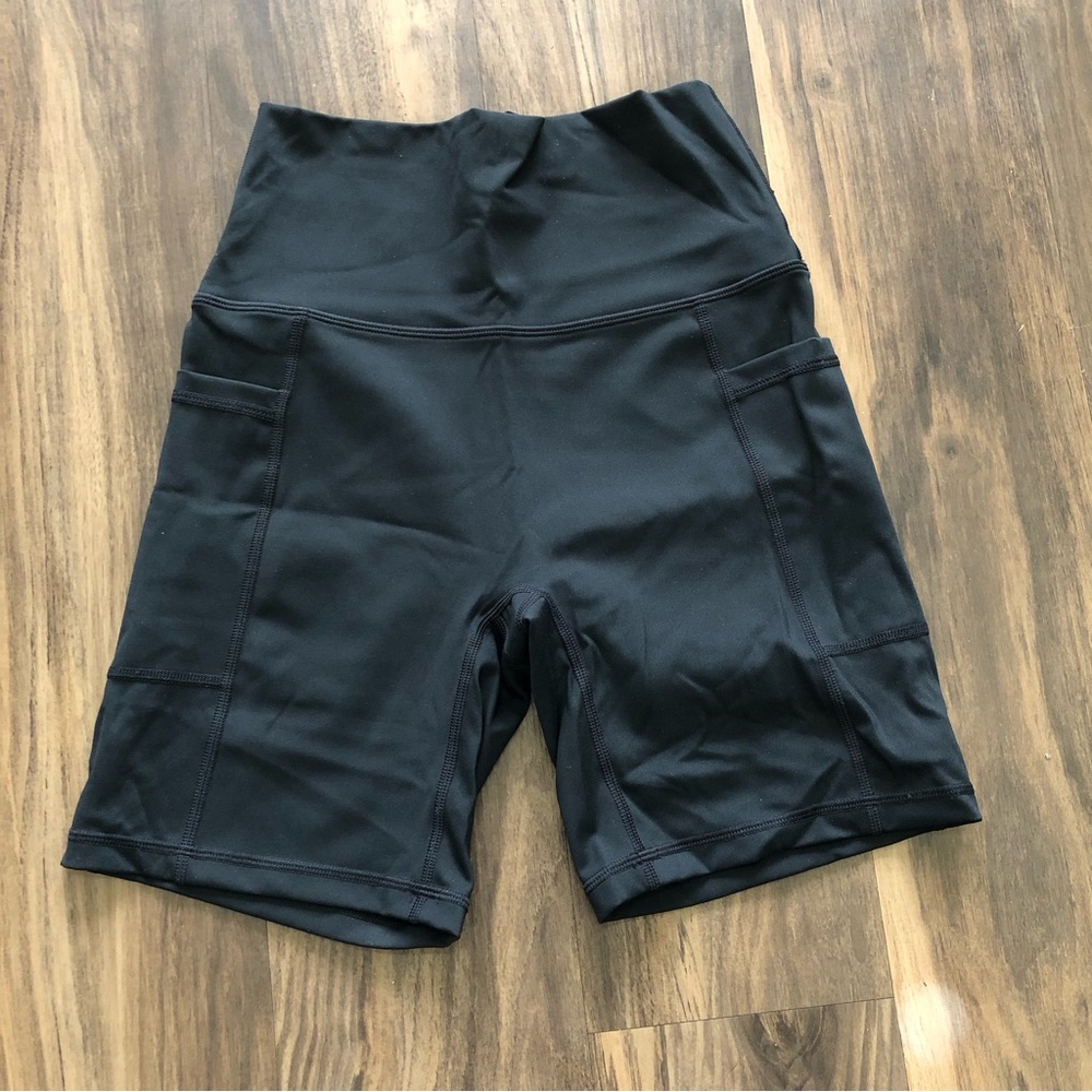 Offline By Aerie 7” Biker Short